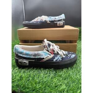Vans- Low Top Sneakers- Blue Floral-Size 5.5W